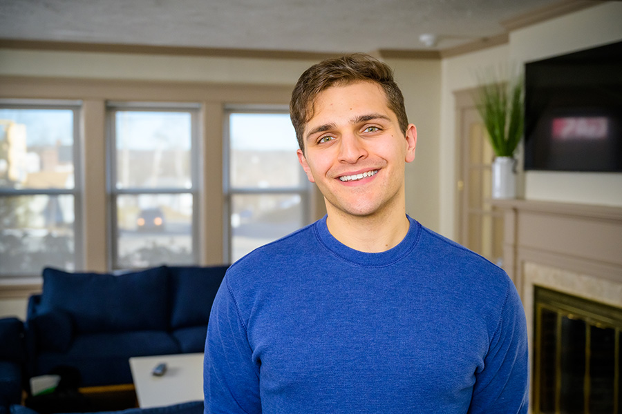 a patient smiling at the camera after completing detox for oxycodone in Long Island